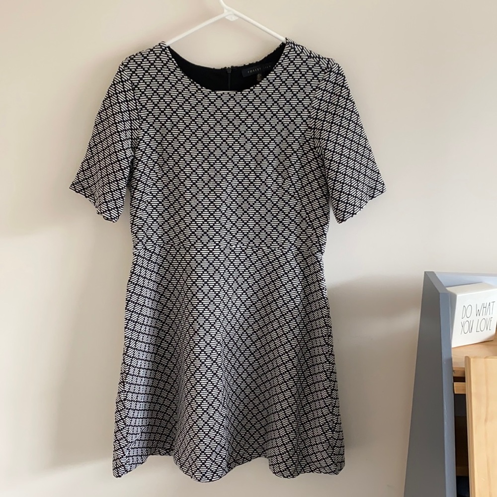 💖 NWOT Nordstrom Forest Lily | Short Sleeve Textured Dress